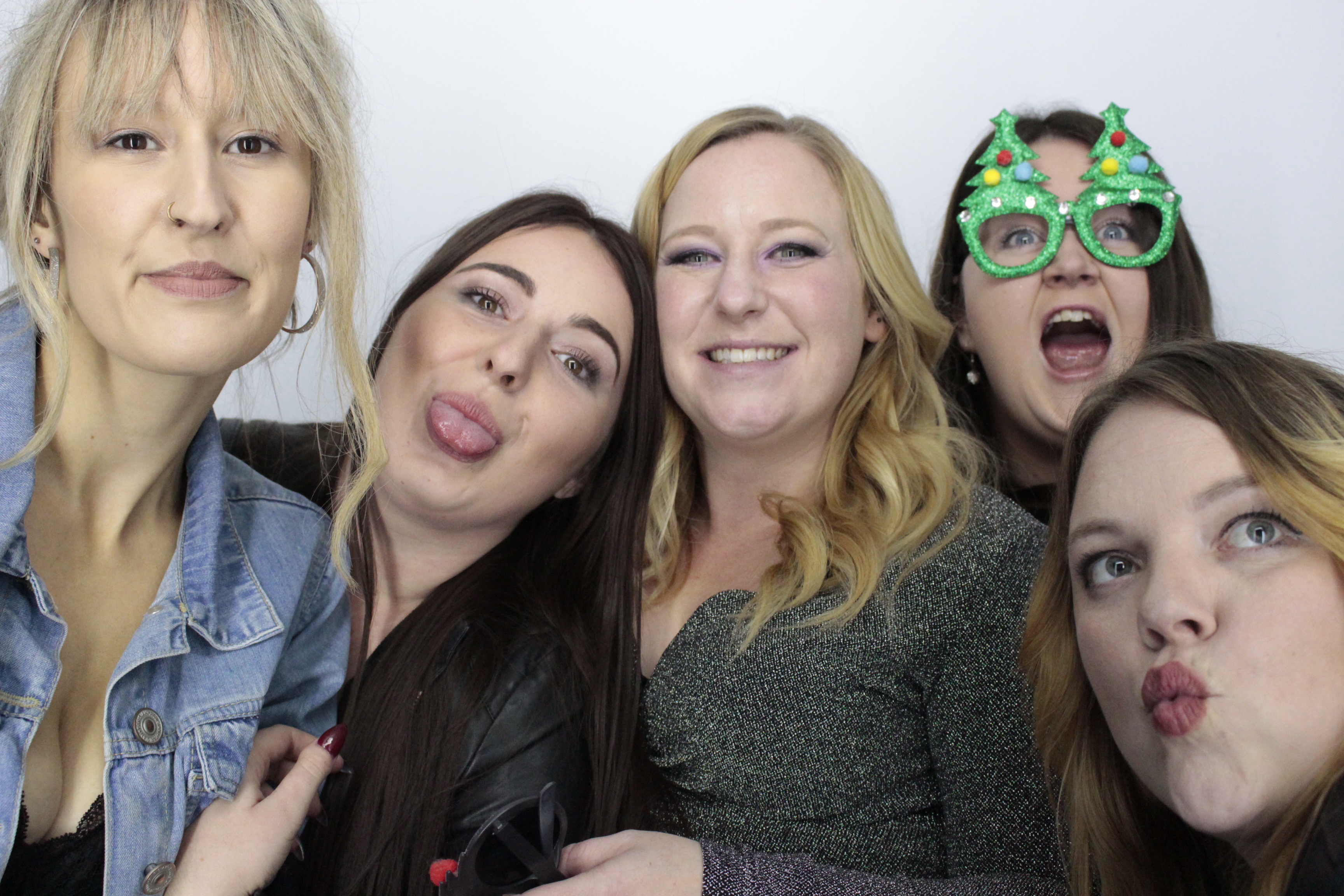 Fittleworth Medical Christmas Party | View more photos from the event at gallery.myphotoboothexperience.co.uk/u/MyPhotoBoothExperienceLtd/Fittleworth-Medical-Christmas-Party